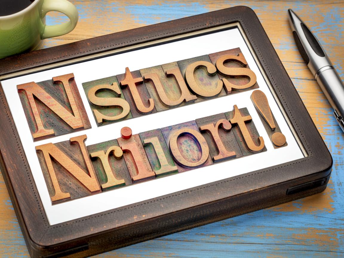 如何修改虚拟主机名称？